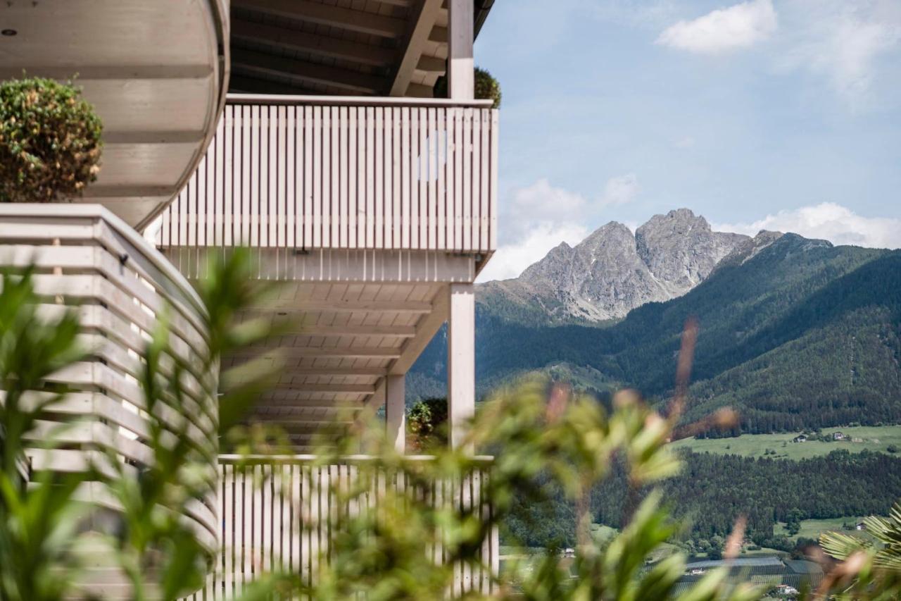 Appartementhaus Residence Hirzer ティローロ エクステリア 写真