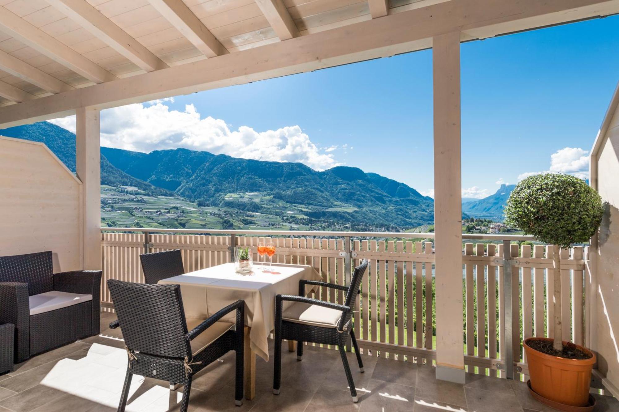 Appartementhaus Residence Hirzer ティローロ エクステリア 写真