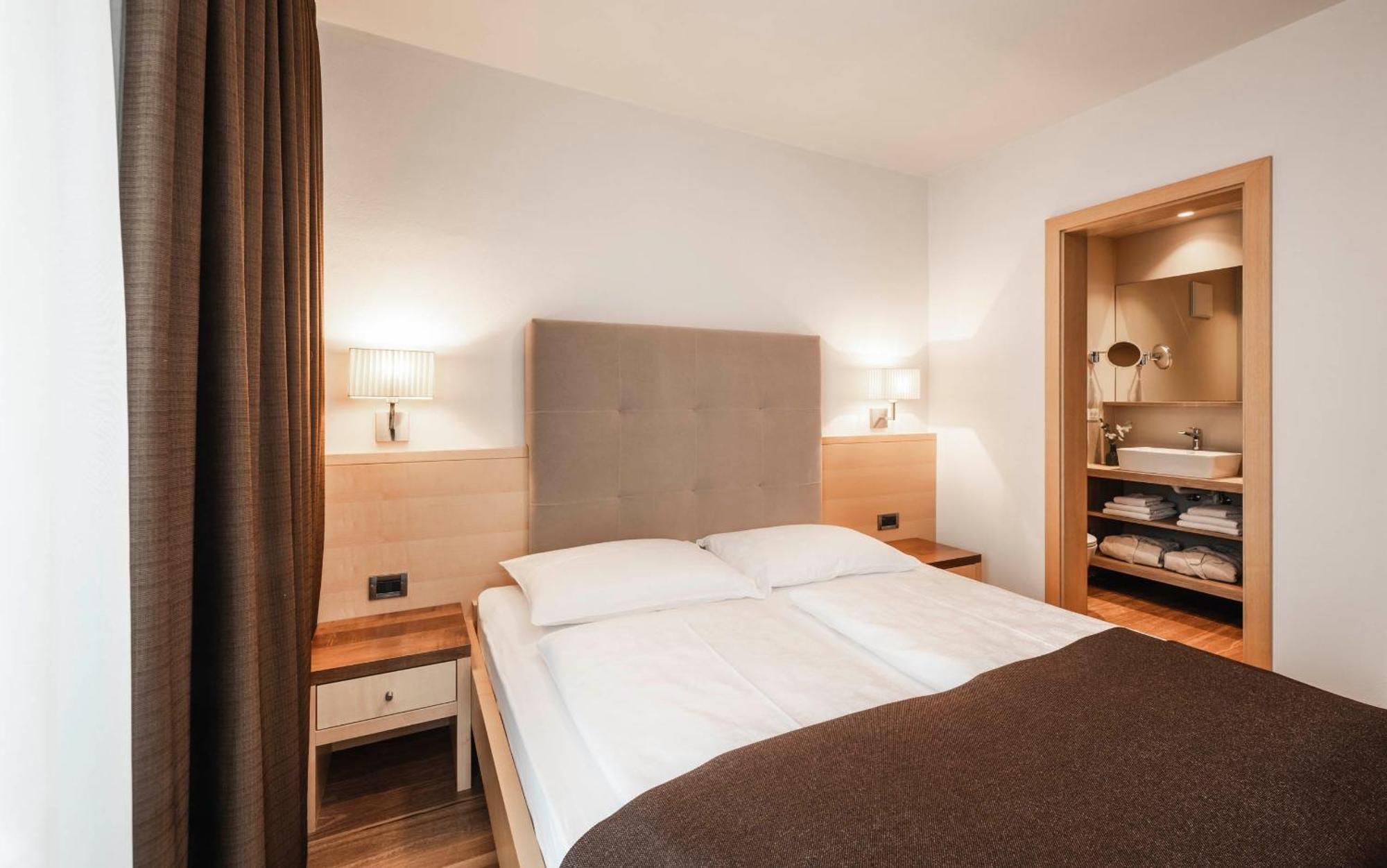 Appartementhaus Residence Hirzer ティローロ 部屋 写真