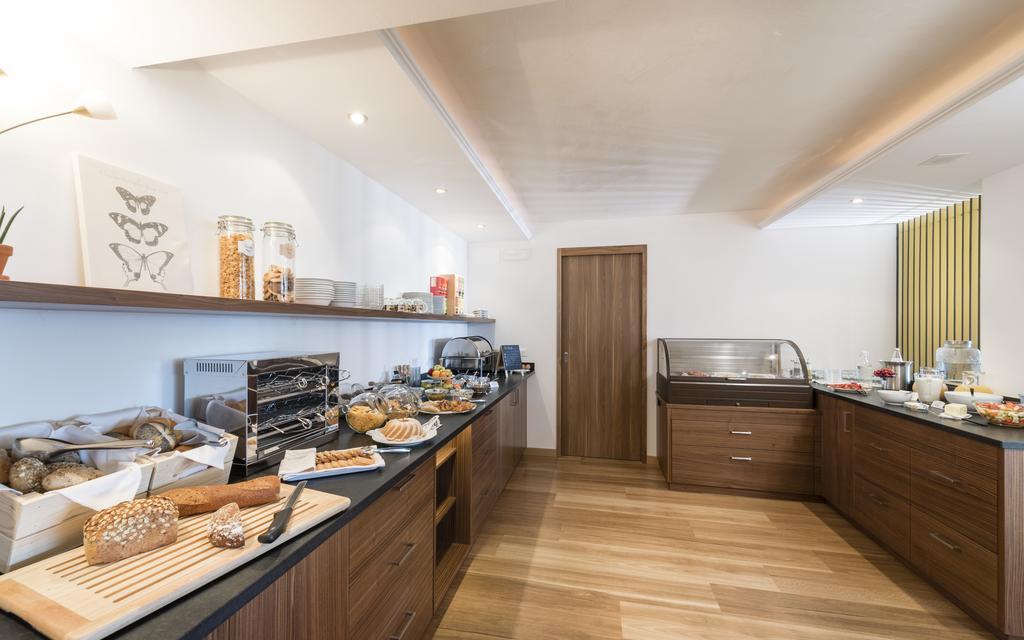 Appartementhaus Residence Hirzer ティローロ エクステリア 写真