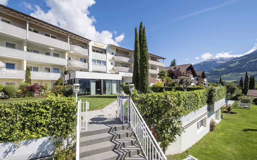 Appartementhaus Residence Hirzer ティローロ エクステリア 写真